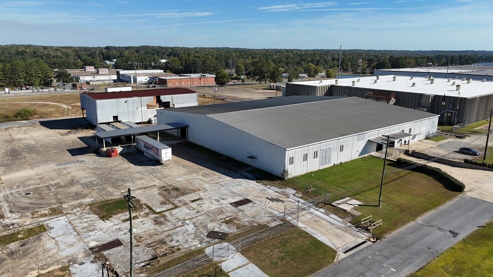 215 7th Way, Alexander City, AL à vendre - Photo du bâtiment - Image 3 de 21