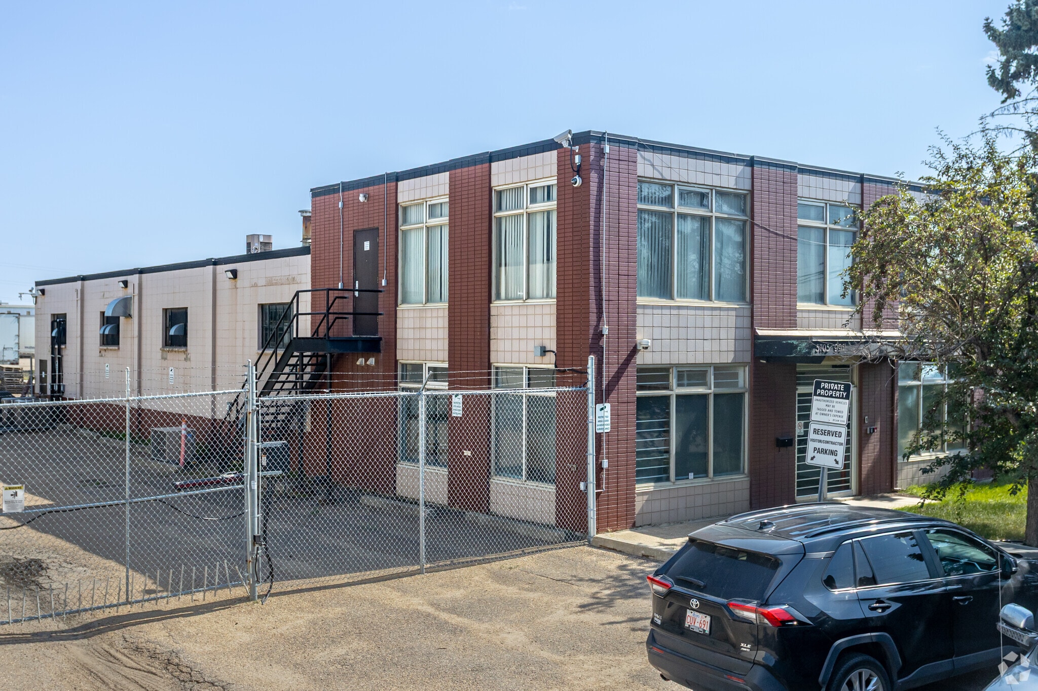 5705 99 St NW, Edmonton, AB à vendre Photo principale- Image 1 de 4