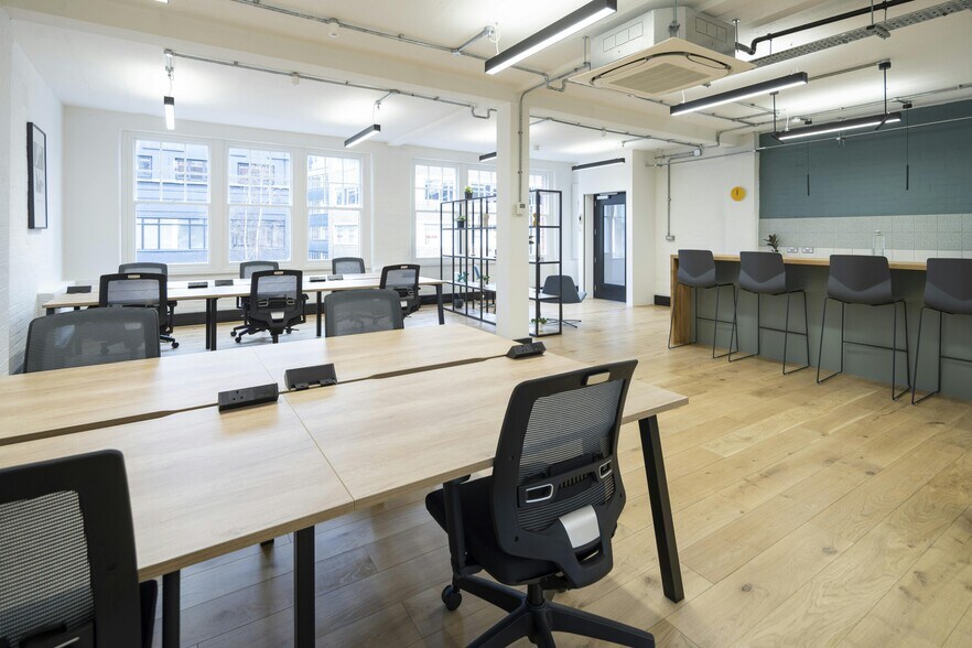 55 Goswell Rd, Londres à louer - Photo du bâtiment - Image 2 de 22