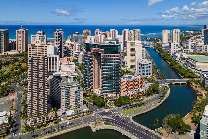 1888 Kalakaua Ave, Honolulu, HI à vendre - Aérien - Image 3 de 8