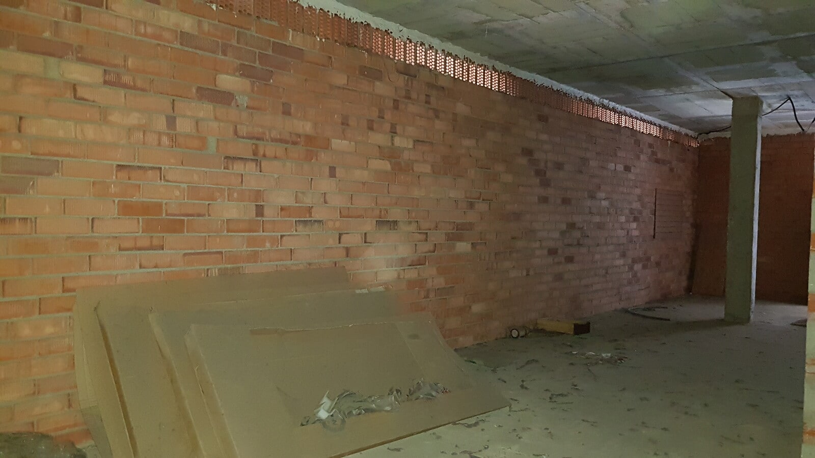 Tàrrega, LER 25300 - Unit 01 - - Interior Photo - Image 2 of 7