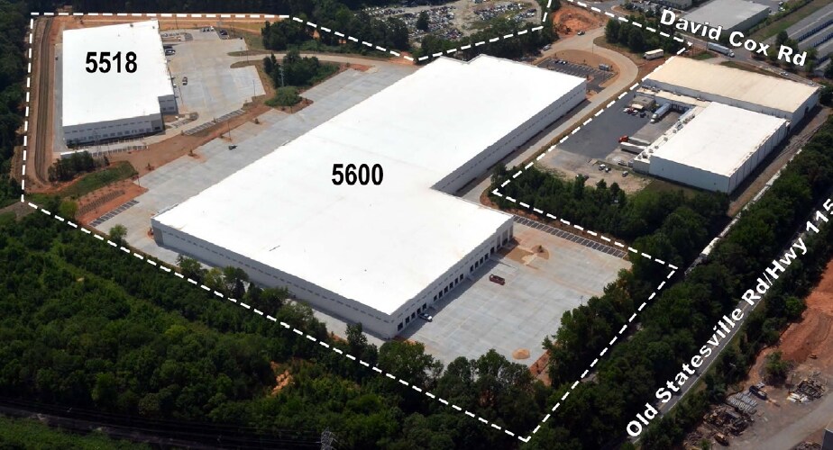 5600 David Cox Rd, Charlotte, NC à louer - Aérien - Image 2 de 9