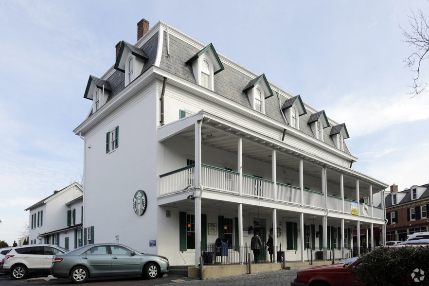 10 N Main St, Doylestown, PA for lease - Building Photo - Image 2 of 8
