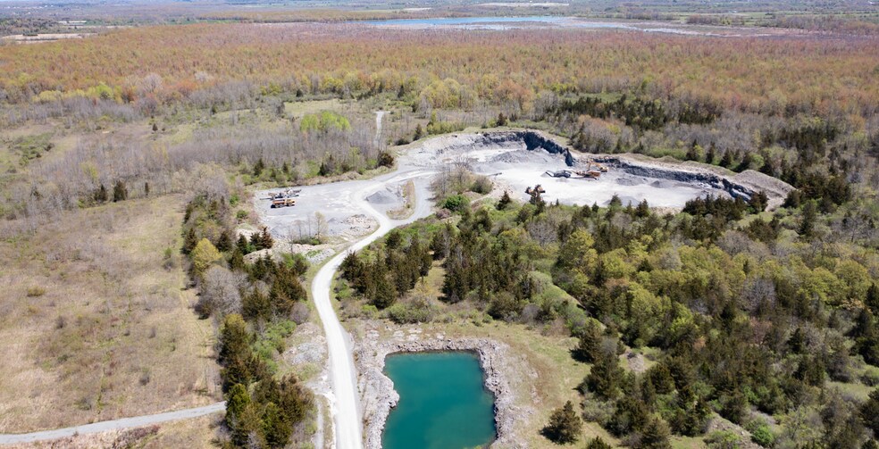 5485 State Route 12E, Cape Vincent, NY à vendre - Photo du bâtiment - Image 2 de 11