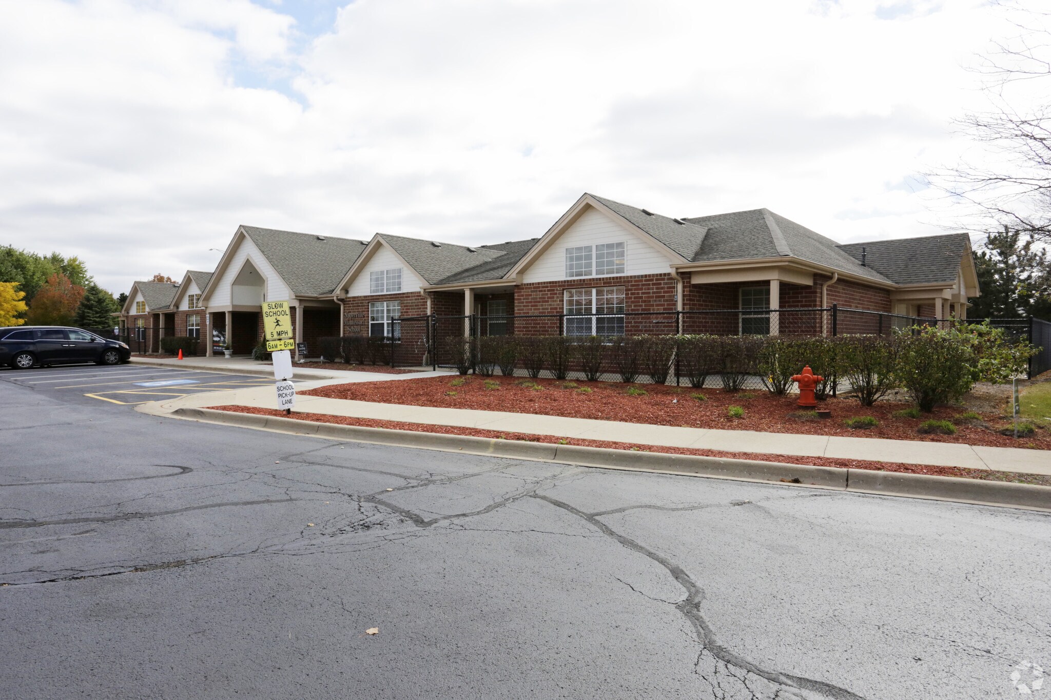 2936 Artesian Rd, Naperville, IL for sale Primary Photo- Image 1 of 1