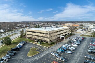 Plus de détails pour 2448 S 102nd St, West Allis, WI - Bureau à louer