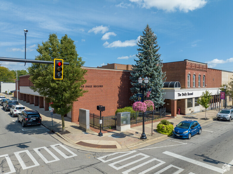 212 E Liberty St, Wooster, OH for lease - Primary Photo - Image 1 of 24