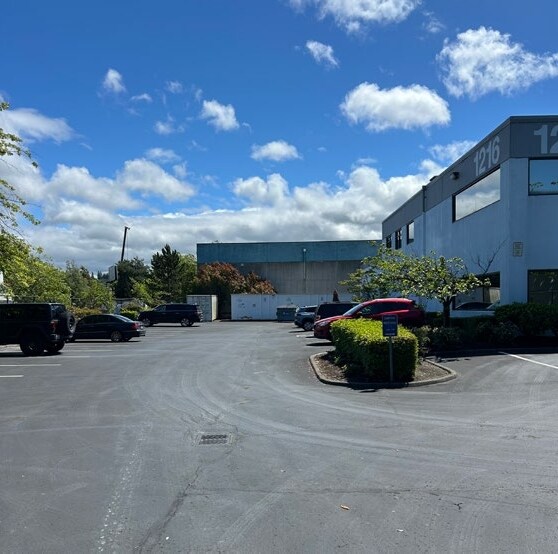 1216 6th Ave N, Kent, WA à vendre - Photo du bâtiment - Image 2 de 7