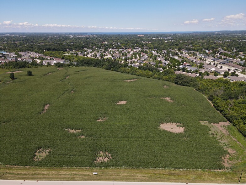 381 Police Memorial Dr, Fond Du Lac, WI for sale - Aerial - Image 1 of 6