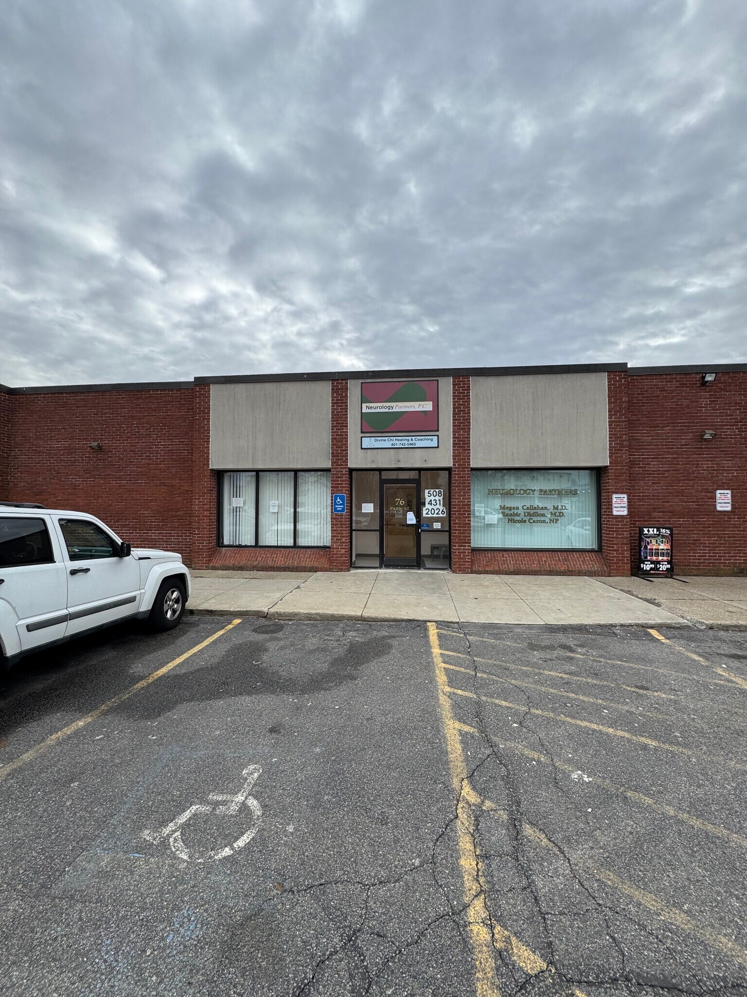 70 Park St, Attleboro, MA à louer Photo intérieure- Image 1 de 2