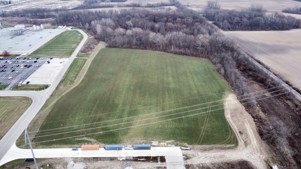 5600 Eastside Parkway dr, Gas City, IN for lease - Aerial - Image 1 of 4