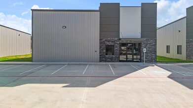 15615 Jarvis Rd, Cypress, TX à louer Photo du bâtiment- Image 2 de 3