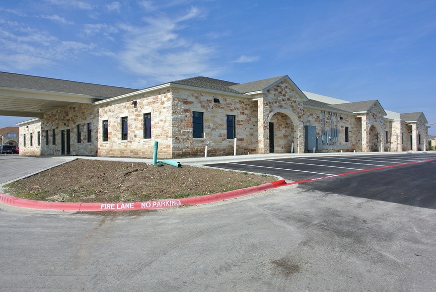3800 So W S Young Dr, Killeen, TX for lease - Building Photo - Image 3 of 10