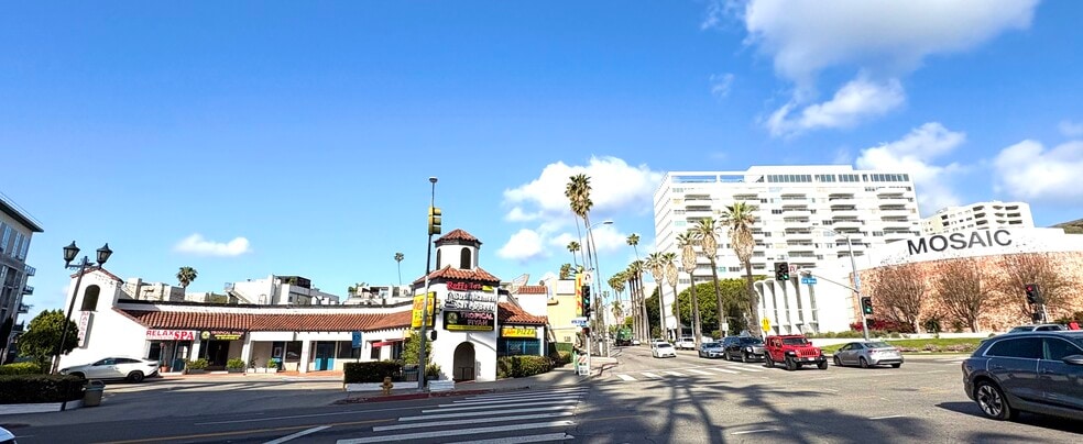 1651-1657 N La Brea Ave, Los Angeles, CA à vendre - Photo du bâtiment - Image 3 de 3
