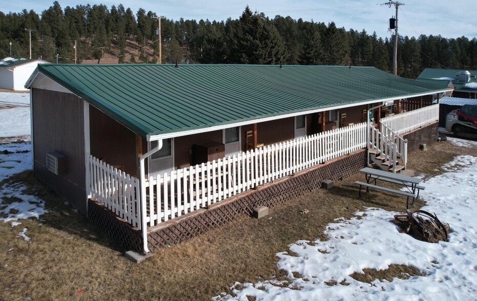 12598 Highway 16a, Custer, SD à vendre - Photo du bâtiment - Image 3 de 49
