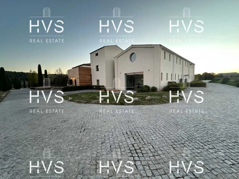 Office in Aix-en-Provence for sale - Building Photo - Image 2 of 14