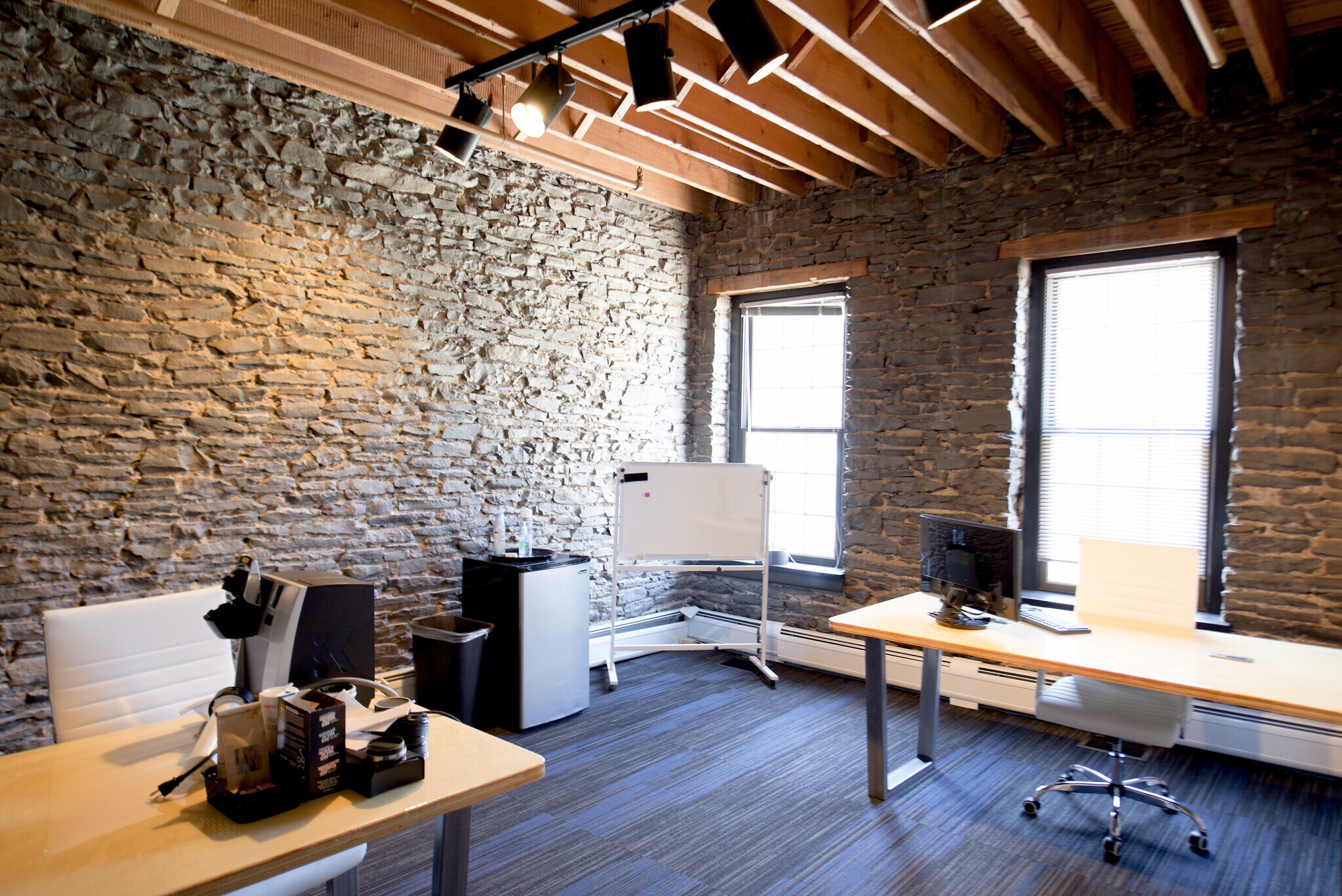 250 Mill St, Rochester, NY à louer Photo intérieure- Image 1 de 2