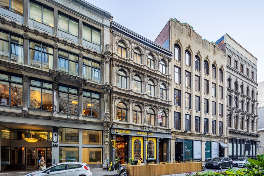 368 St Notre-Dame O, Montréal, QC à louer - Photo du bâtiment - Image 2 de 30