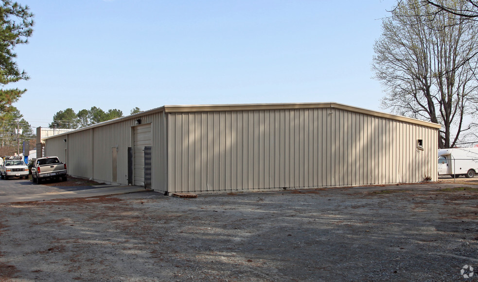 932 N Brightleaf Blvd, Smithfield, NC for sale - Building Photo - Image 3 of 3