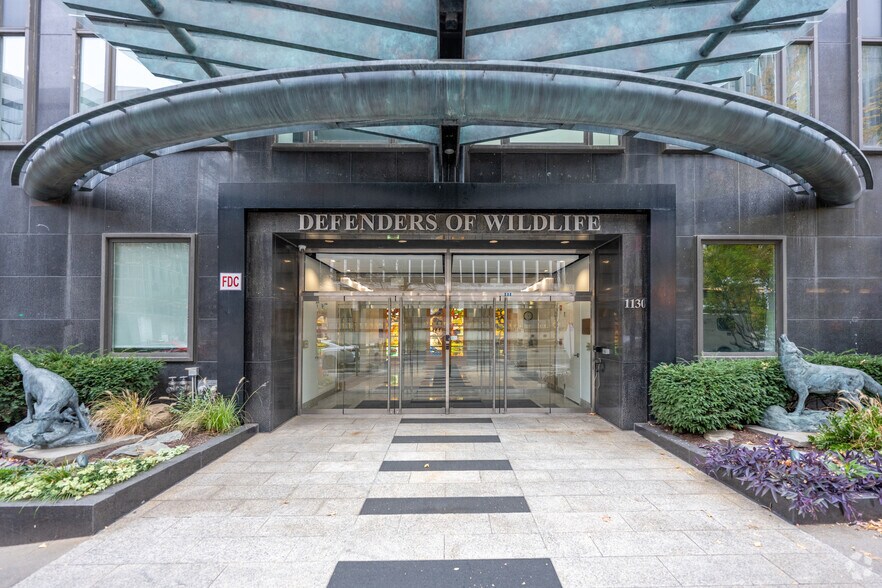 1130 17th St NW, Washington, DC à vendre - Photo du bâtiment - Image 1 de 6