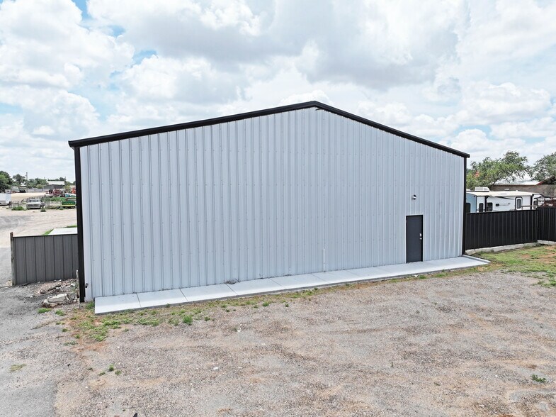 411 Yukon rd, Odessa, TX à louer - Aérien - Image 2 de 44