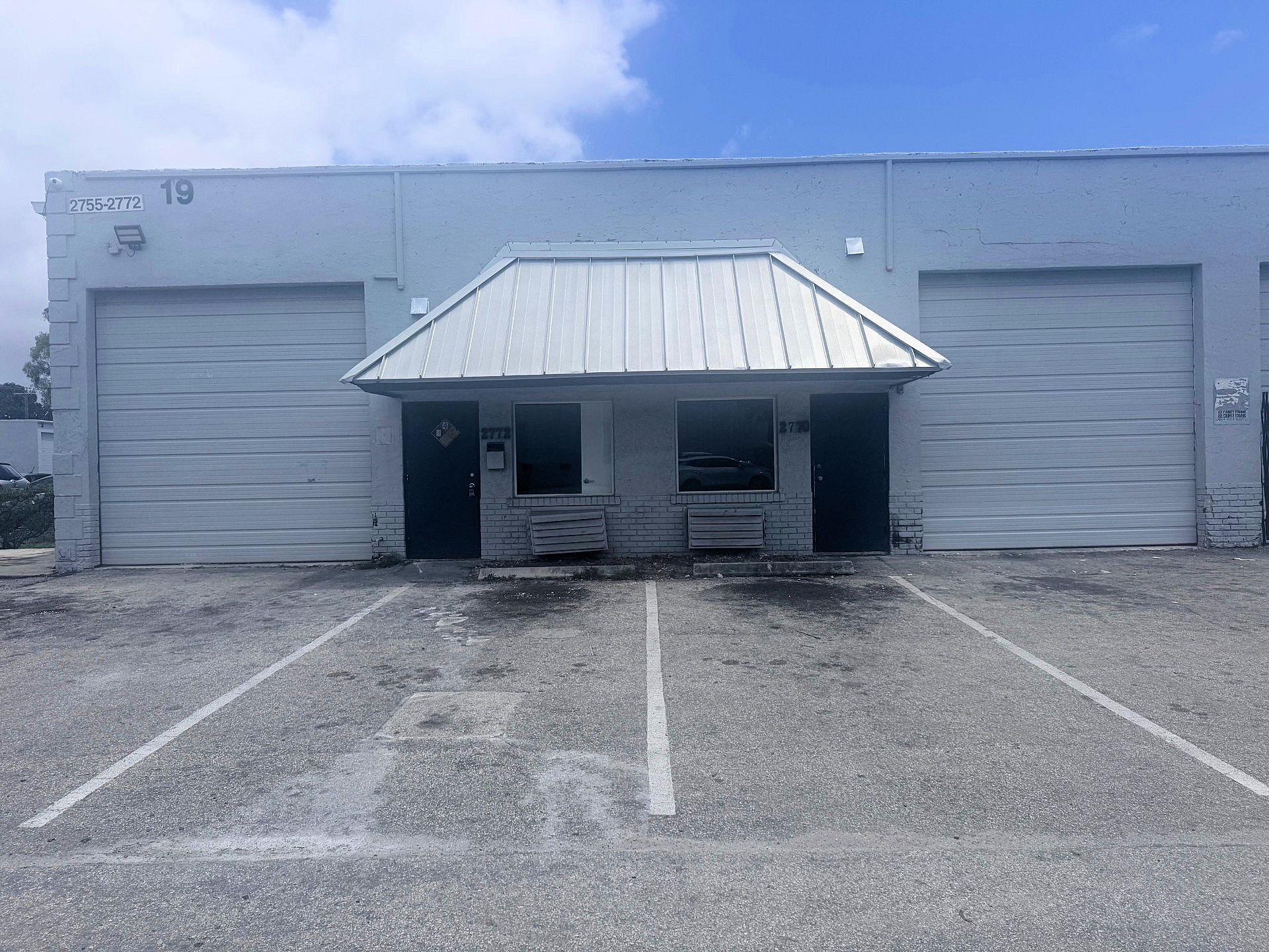2696 NW 31st Ave, Lauderdale Lakes, FL à louer Photo du bâtiment- Image 1 de 6