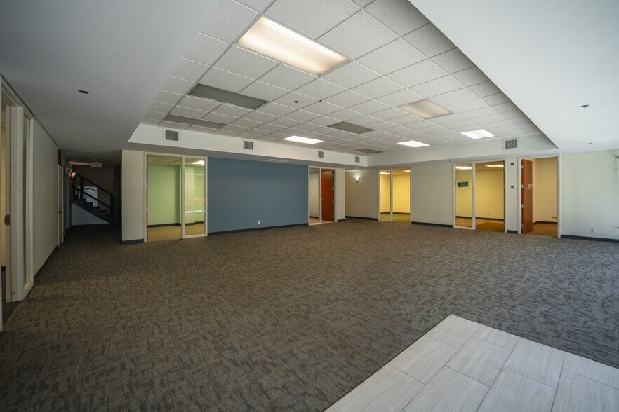 6000 Park of Commerce Blvd, Boca Raton, FL à louer - Photo du bâtiment - Image 2 de 22