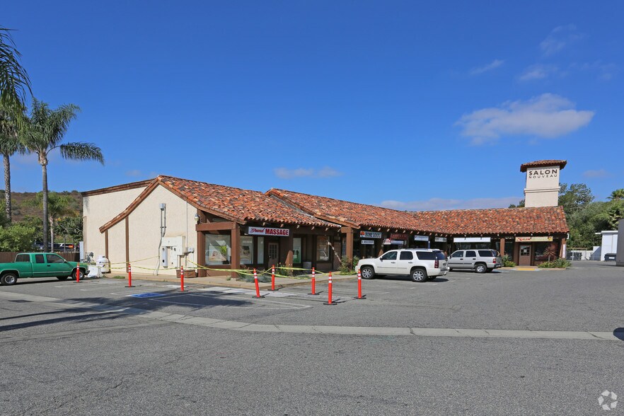 5517-5527 Mission Rd, Bonsall, CA à louer - Photo principale - Image 2 de 8