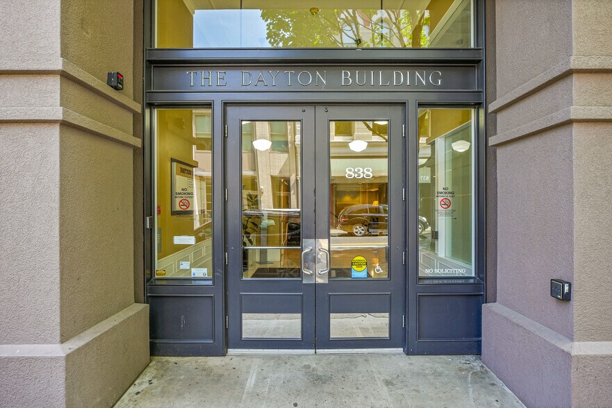 838 SW 1st Ave, Portland, OR à louer - Photo du bâtiment - Image 2 de 19