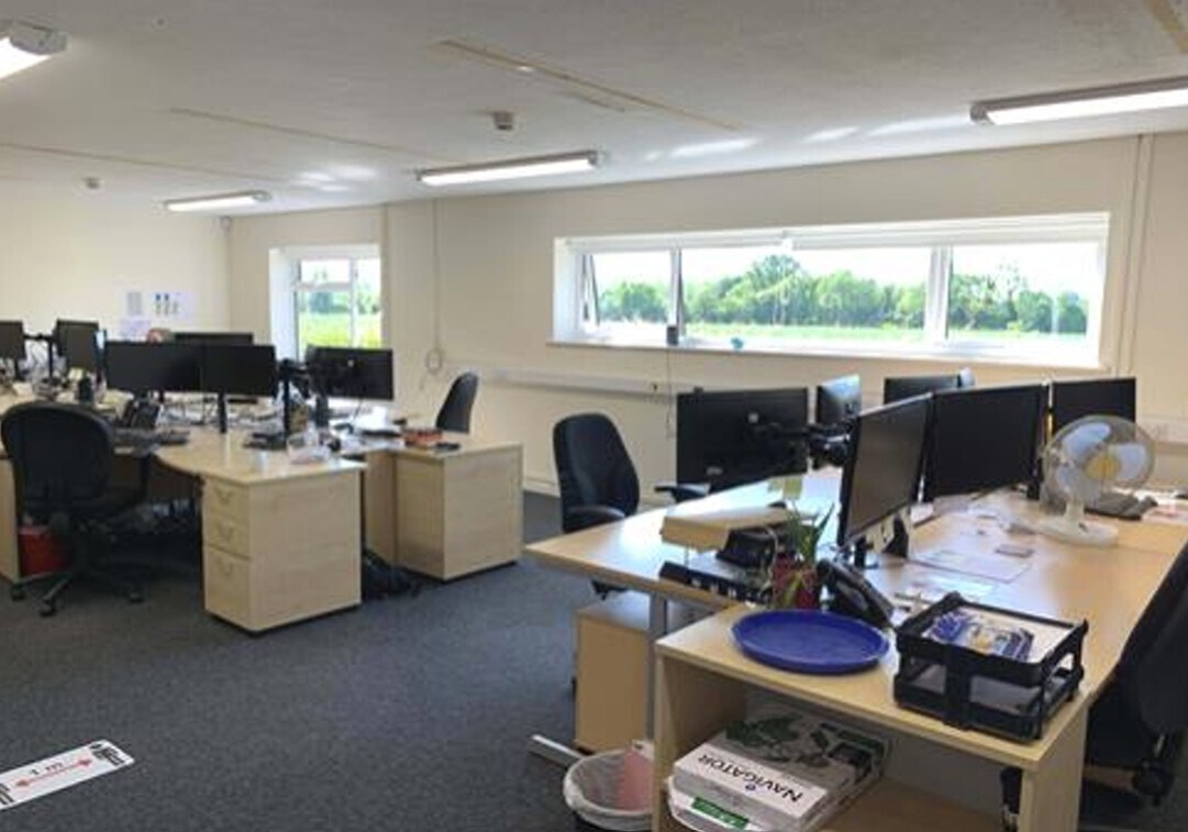 Oil Mill Ln, Exeter for lease Interior Photo- Image 1 of 3