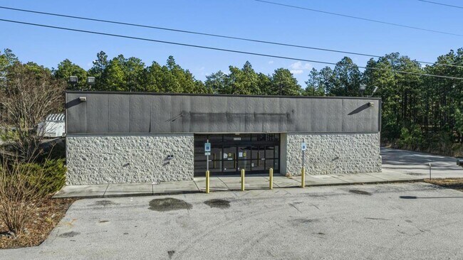 Plus de détails pour 10893 Nc Highway 211 E, Aberdeen, NC - Commerce de détail à louer