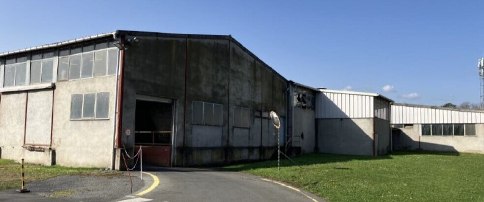 49 Route D'Ennezat, Riom for sale - Building Photo - Image 2 of 4