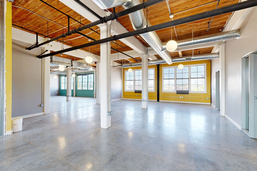 107 SE Washington St, Portland, OR à louer - Numérisation 3D de Matterport - Image 2 de 30