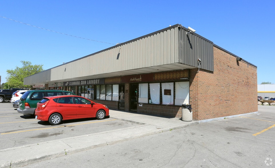 1251 Simcoe St N, Oshawa, ON for sale - Primary Photo - Image 1 of 1
