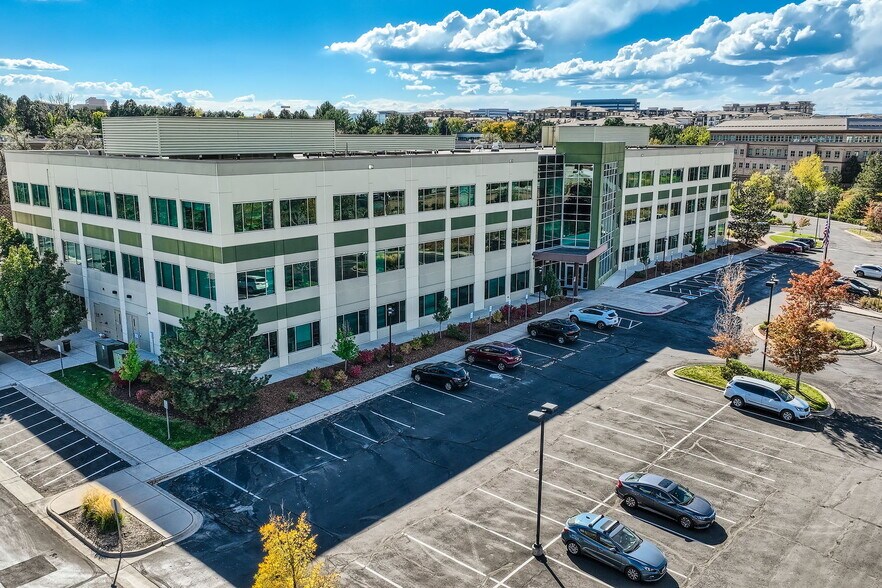 7390 S Iola St, Englewood, CO à louer - Photo du bâtiment - Image 2 de 21