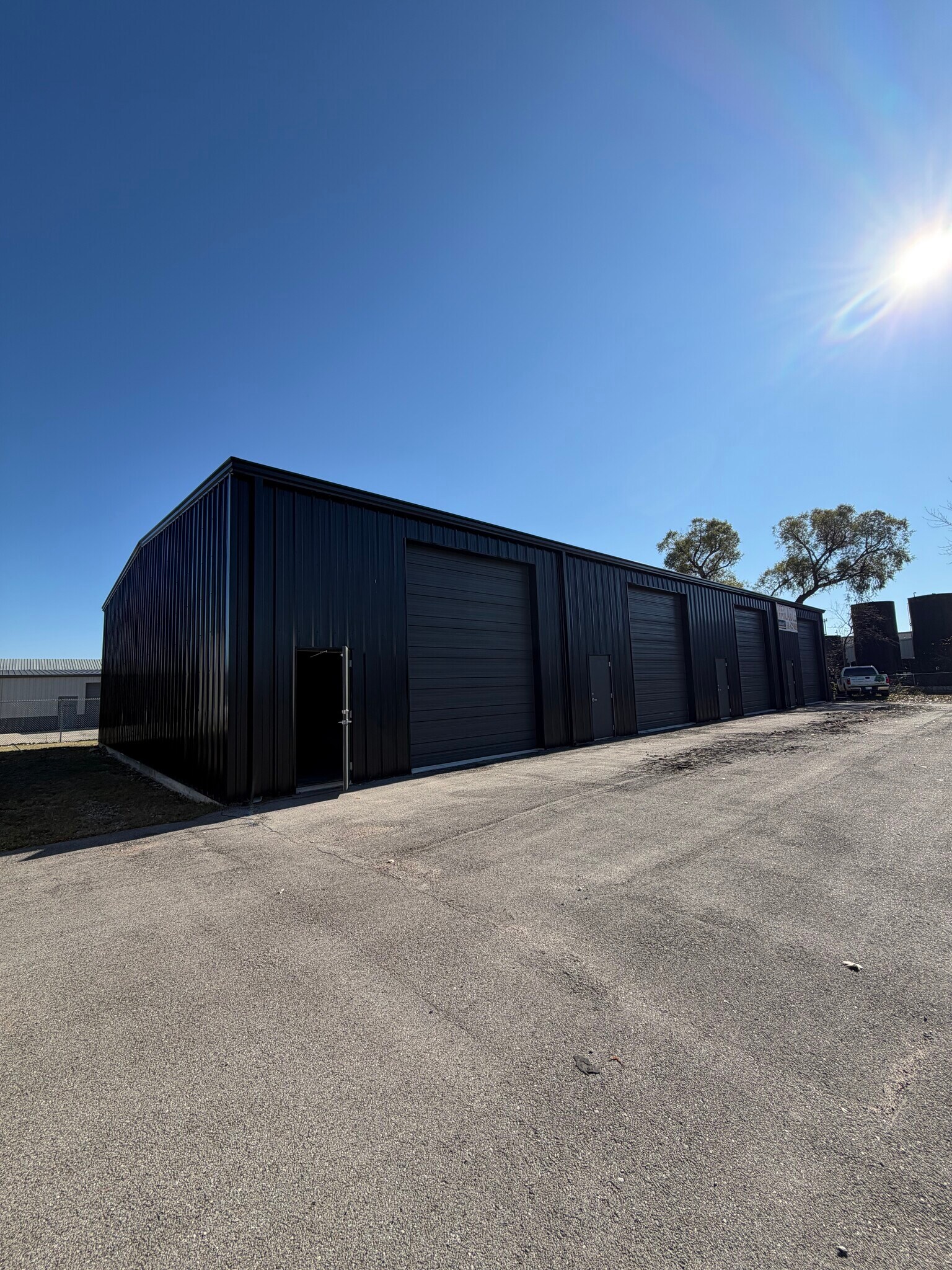 4570 W 57th St, Tulsa, OK for lease Primary Photo- Image 1 of 5