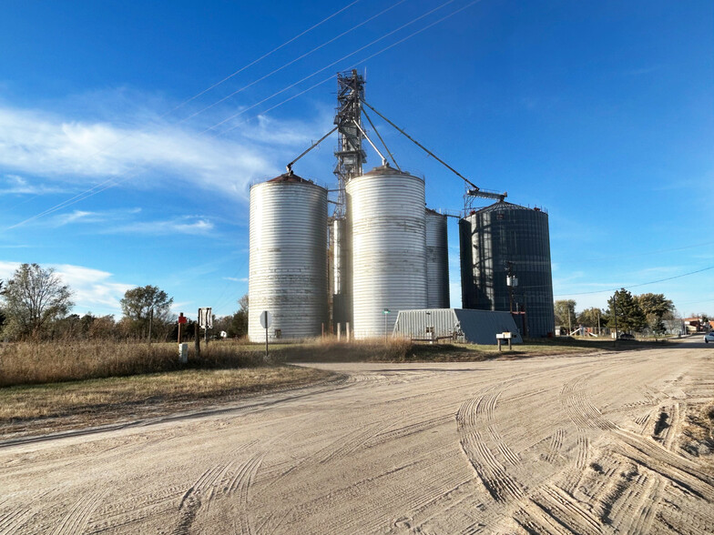 432 N Main St, Long Pine, NE for sale - Building Photo - Image 1 of 12