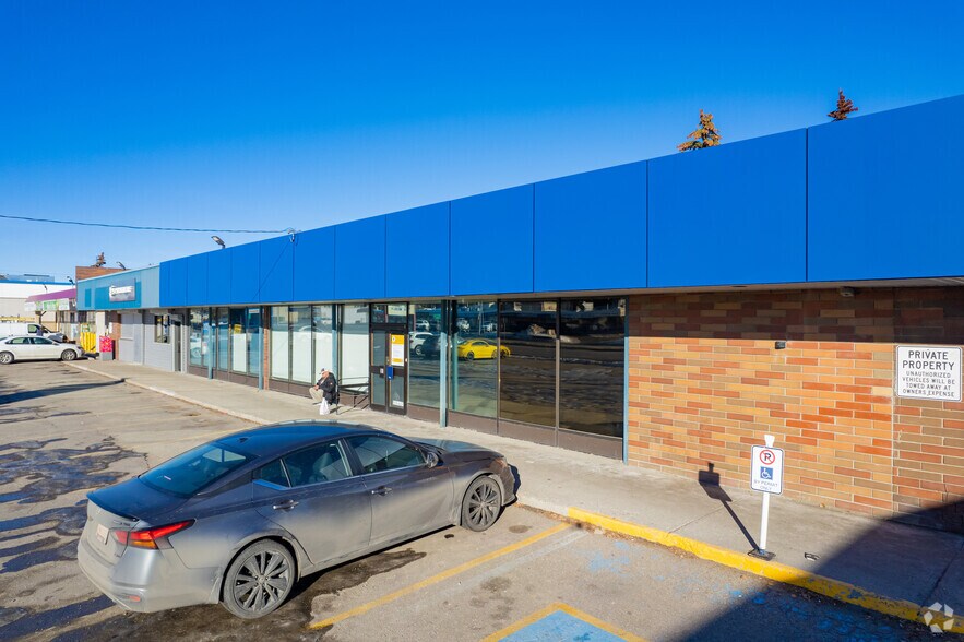 3810-3816 Bow Trail SW, Calgary, AB à vendre - Photo principale - Image 1 de 1