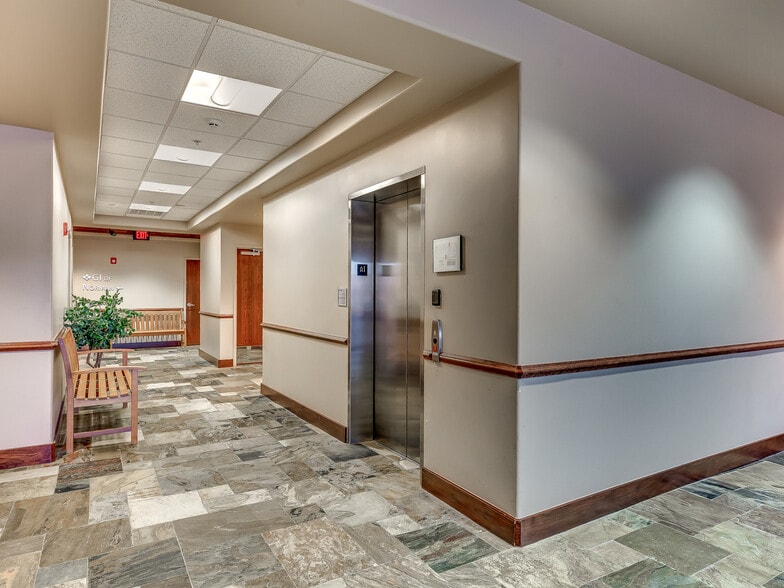 3101 W Tecumseh Rd, Norman, OK for lease - Building Photo - Image 2 of 67
