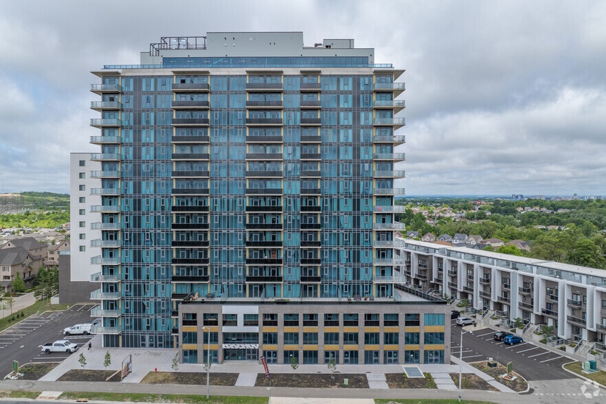 1442 Highland Rd W, Kitchener, ON for lease - Building Photo - Image 2 of 32