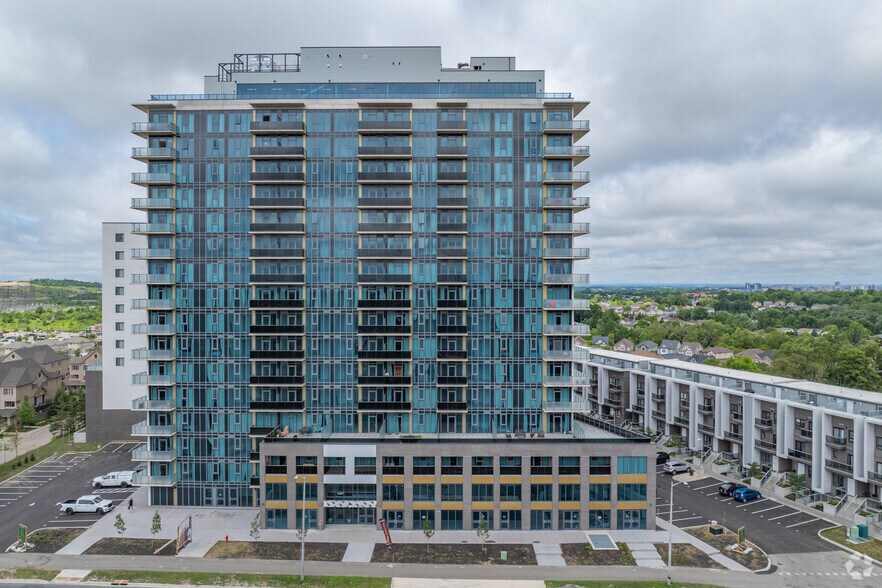 1442 Highland Rd W, Kitchener, ON à louer - Photo du bâtiment - Image 2 de 32