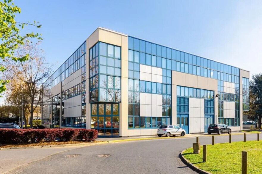 Flex dans Fresnes à louer - Photo du bâtiment - Image 1 de 15