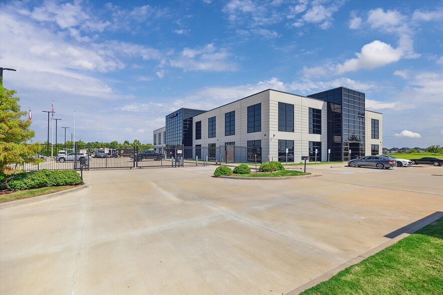 9251 Park South Vw, Houston, TX à louer - Photo du bâtiment - Image 2 de 3
