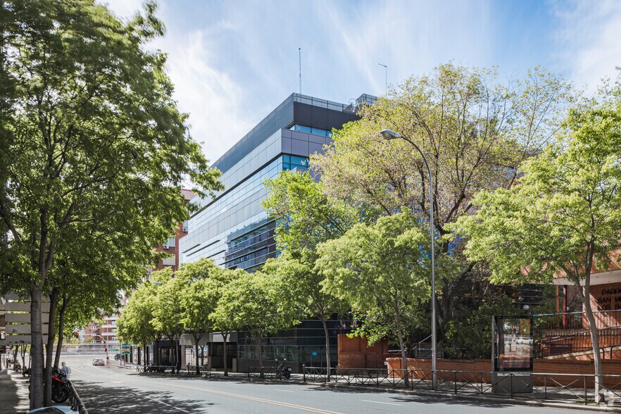 Calle de López de Hoyos, 35, Madrid, Madrid à louer - Photo du bâtiment - Image 3 de 10