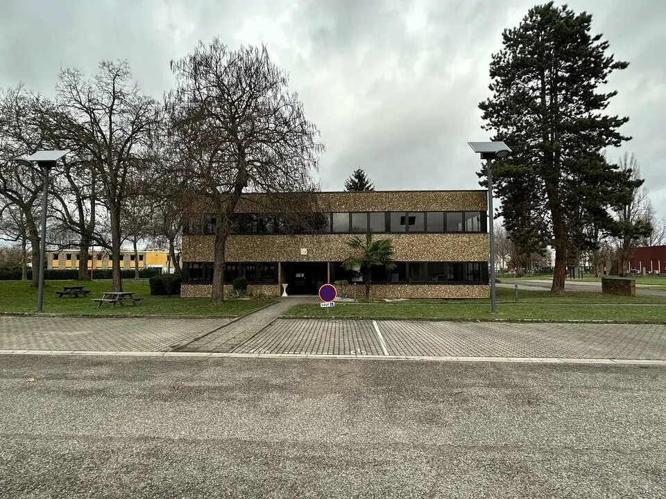 Office in Lingolsheim for lease Building Photo- Image 1 of 8