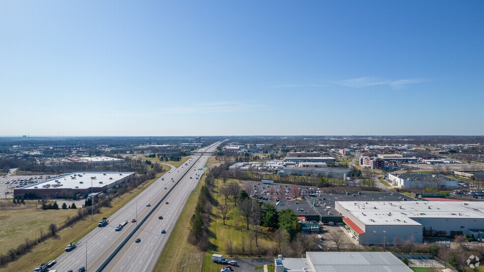 4340-4344 Lyman Dr, Hilliard, OH à louer - Photo du bâtiment - Image 3 de 3