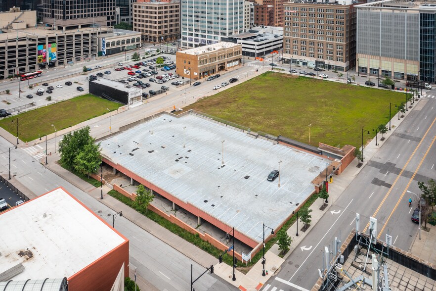 1211 McGee St, Kansas City, MO à louer - Photo du bâtiment - Image 3 de 5