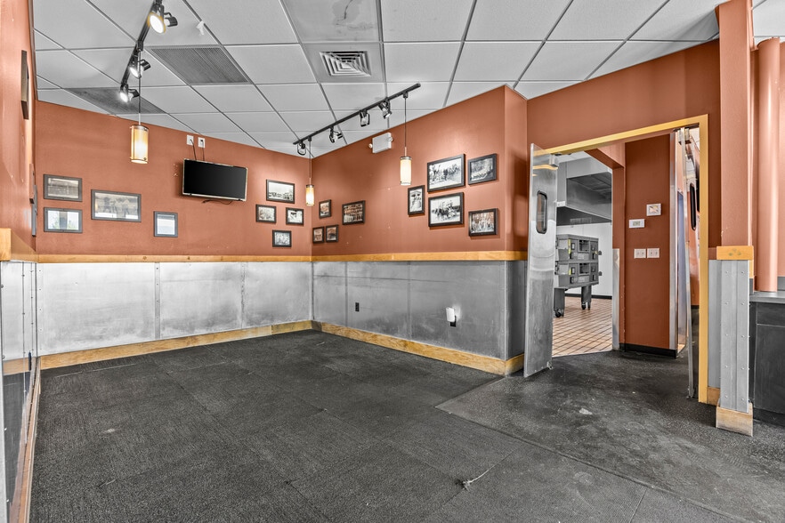 1041 Highway 6 And 50, Fruita, CO à vendre - Photo du bâtiment - Image 2 de 43