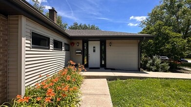 682 W Boughton Rd, Bolingbrook, IL for lease Building Photo- Image 1 of 19