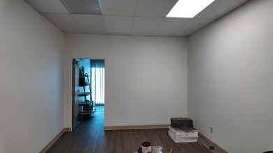 101 State Dr, Hollister, MO for lease Interior Photo- Image 1 of 2